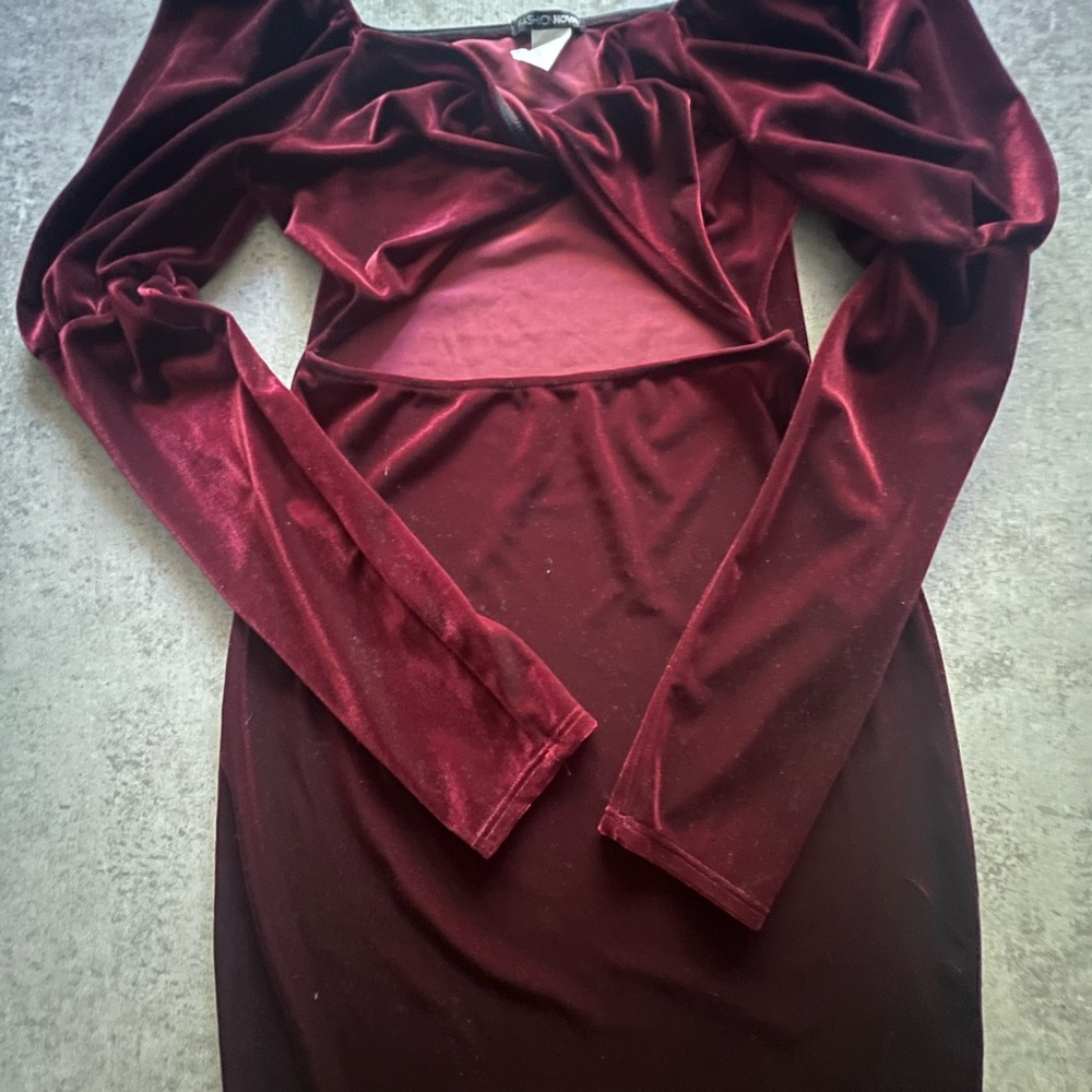 Fashion Nova Velvet Long Sleeve Dress in Burgundy